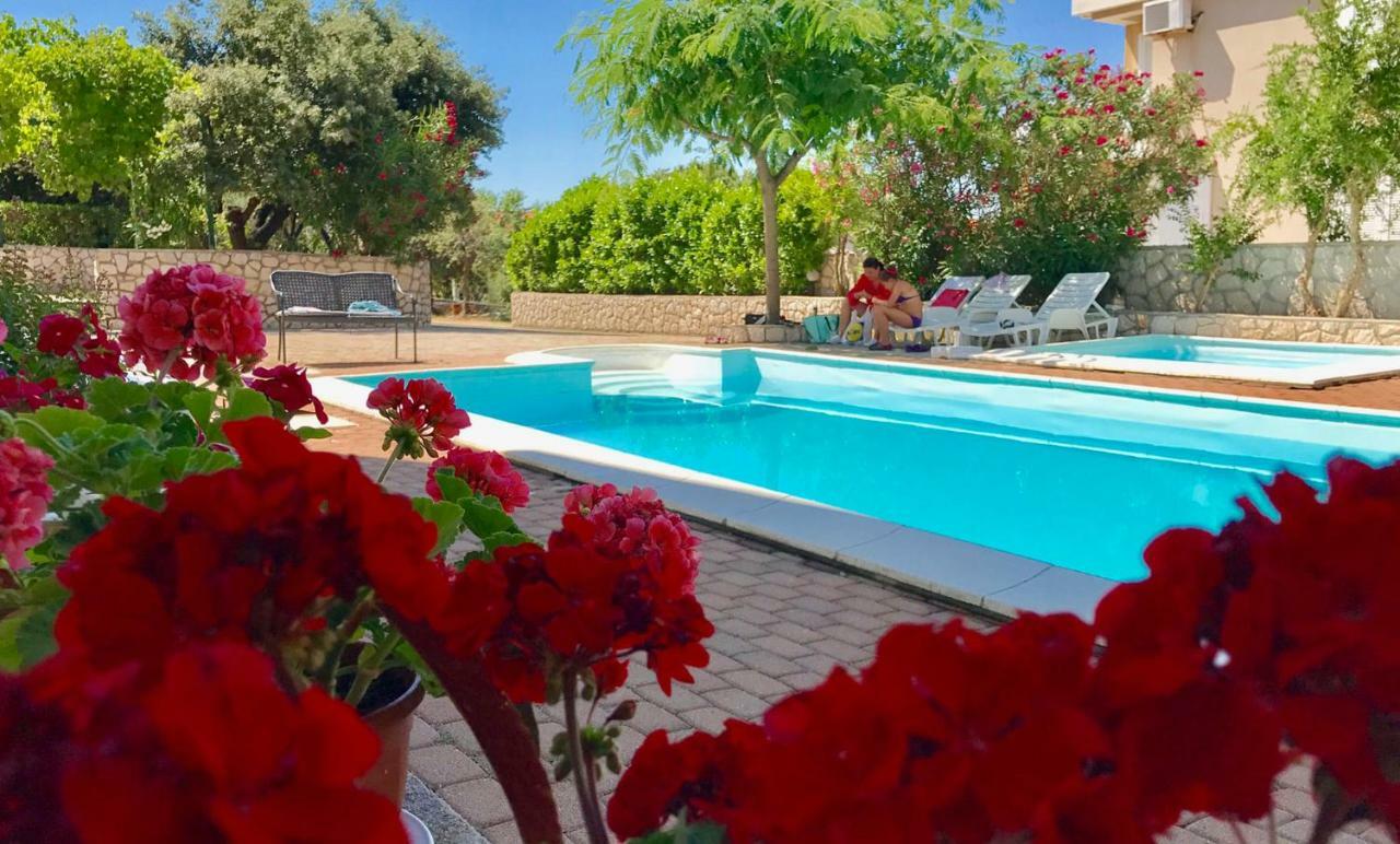 Apartments Villa Ana Mandre Exterior foto